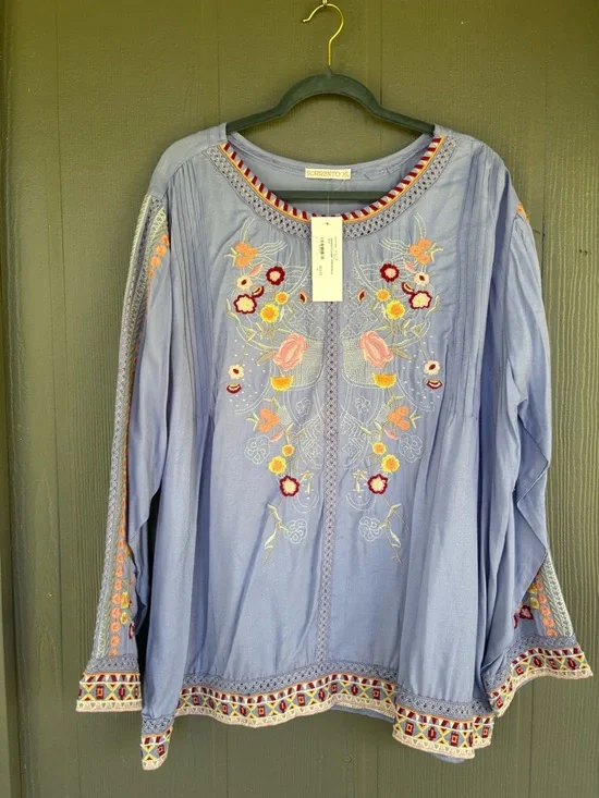 Lavender Embroidered Floral Long-Sleeve Tunic Top - Picture 2 of 10